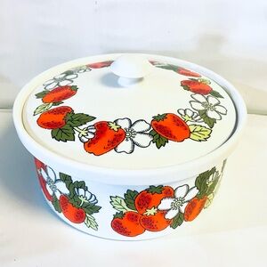 Vintage Sheffield Strawberries N Cream Stoneware Lidded Casserole Dish